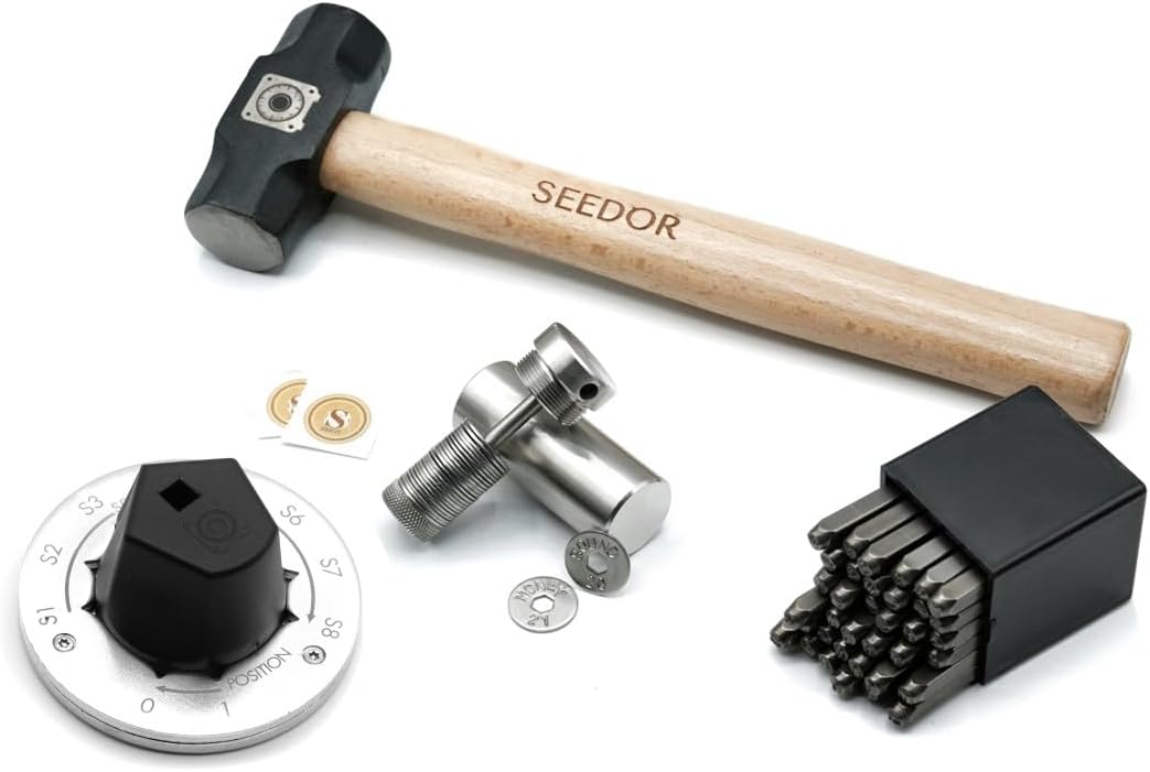 Ver especificaciones técnicas y precio actualizado de SEEDOR Safe Starter Set - Billetera de acero para Bitcoin, Back-Up para frase Fotografía técnica oficial de SEEDOR Safe Starter Set - Billetera de acero para Bitcoin, Back-Up para frase - Vista frontal con fondo blanco