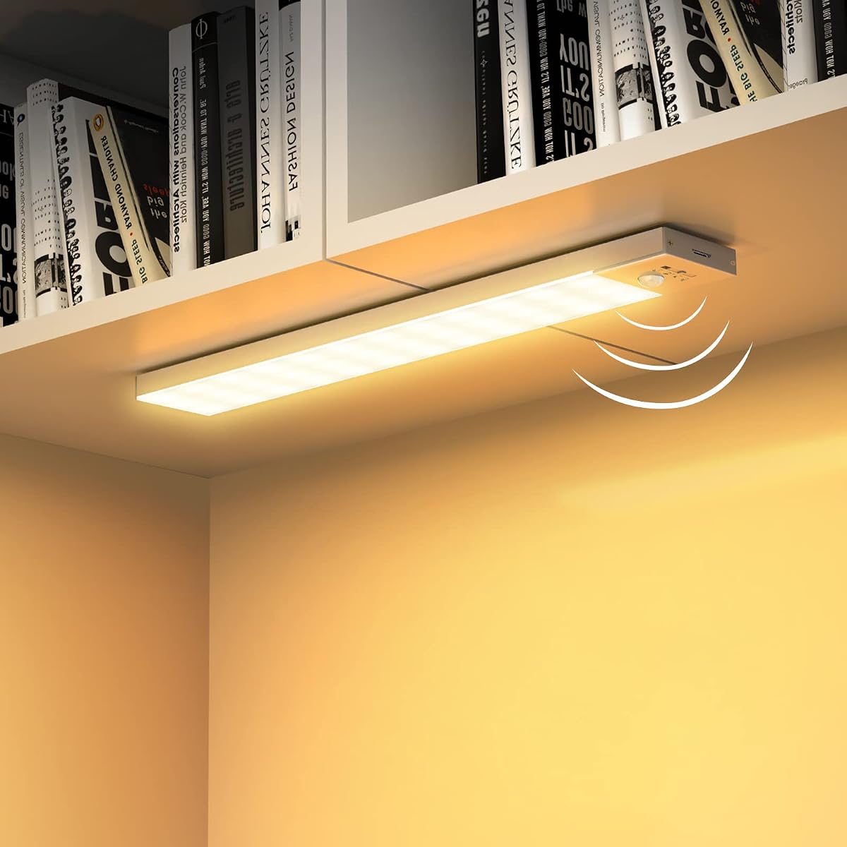 Fotografía técnica oficial de OUILA Luz LED Armario Magnética con Sensor Movimiento Luz Calida 3000K 36 LEDs - Vista frontal con fondo blanco
