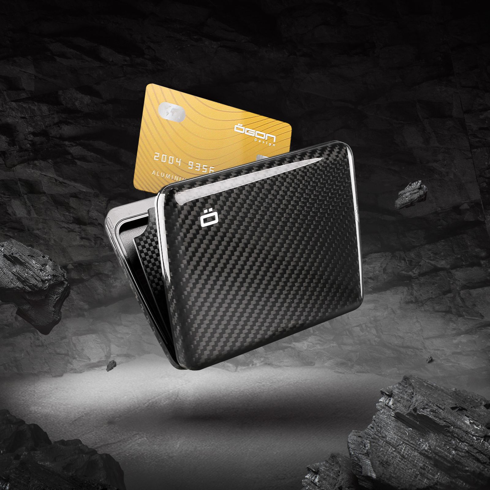 Ver especificaciones técnicas y precio actualizado de Ögon Smart Case V2 Tarjetero de Aluminio Anodizado Anti-RFID y Resistente al Agua Fotografía técnica oficial de Ögon Smart Case V2 Tarjetero de Aluminio Anodizado Anti-RFID y Resistente al Agua - Vista frontal con fondo blanco